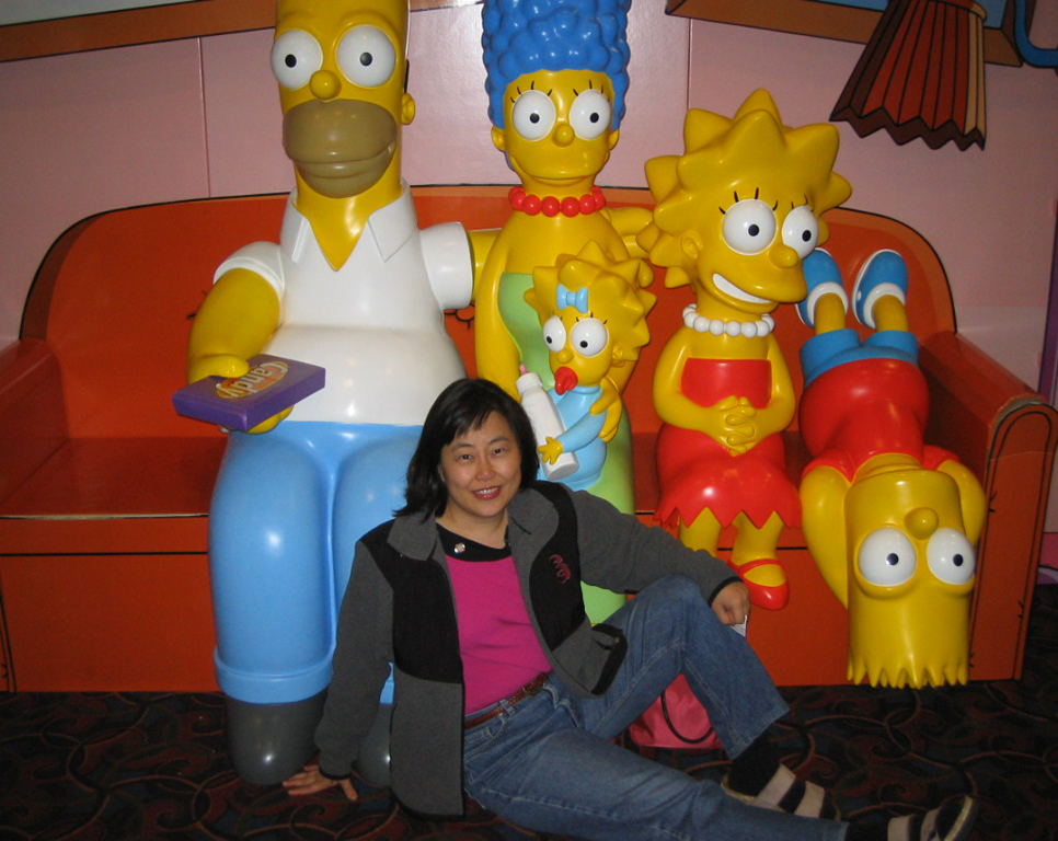 Jennifer with Simpsons Family.